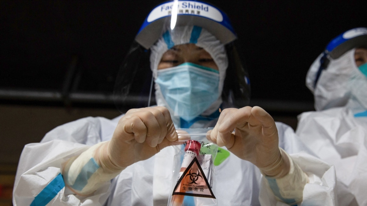 南京本土确诊新冠病例破百 当局提升社区管控措施