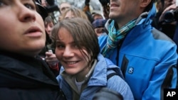Russian Court Releases One of Three Pussy Riot Members
