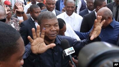 Angola holds funeral of ex-leader Dos Santos amid dispute over vote