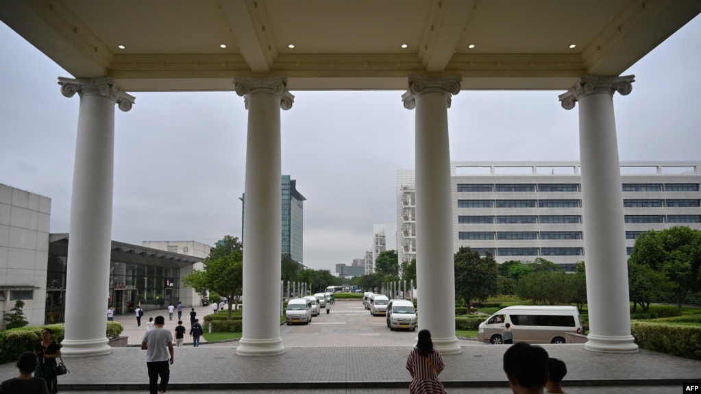 资料照片：华为在深圳总部被称为“白宫”的建筑。（2019年5月29日）(photo:VOA)