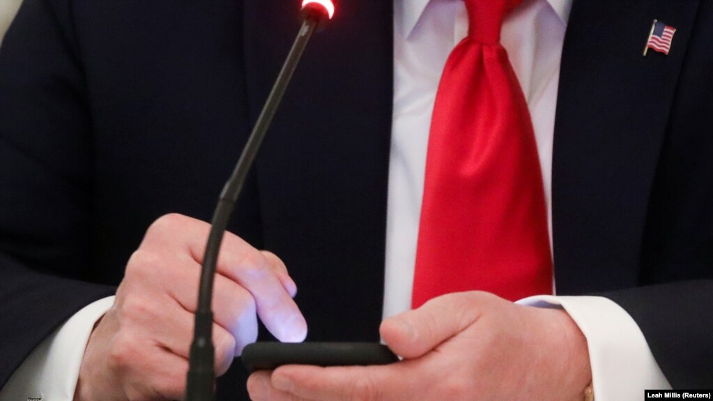 Трамп намерен блокировать критиков в «Твиттере»