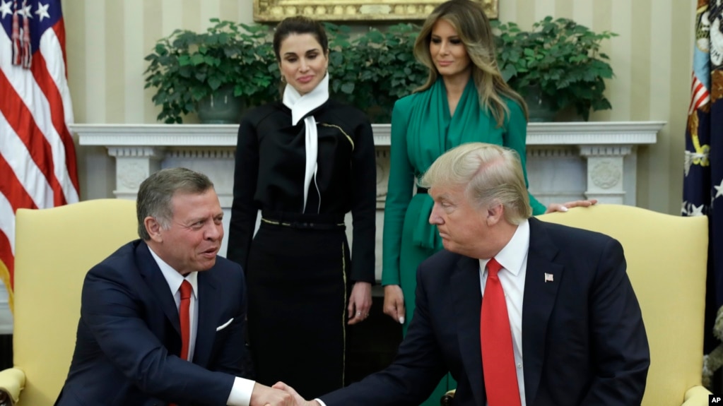 Король Иордании предложил Трампу признать Крым в обмен на Донбасс и Сирию Король Иордании предложил Трампу признать Крым в обмен на Донбасс и Сирию