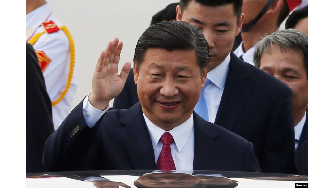 China's President Xi Jinping arrives for the APEC Summit in Danang, Vietnam, Nov. 10, 2017.