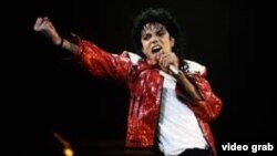 Katherine Jackson menggugat promotor konser AEG Live atas kematian puteranya, Michael Jackson (foto: dok). 