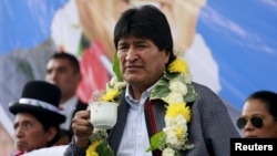 El presidente boliviano, Evo Morales, trata de cambiar la Constitución para postularse por tercera vez.