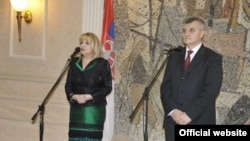 Ministri zdravlja Srbije i Crne Gore Slavica Đukić Dejanović i Miodrag Radunović (Biro)