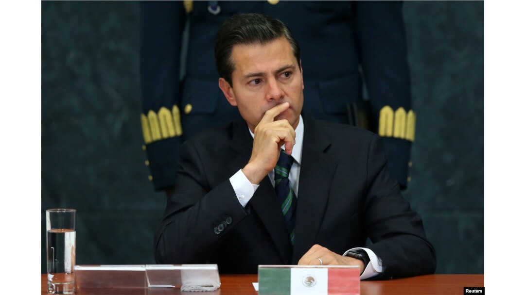 Mexico's President Enrique Pena Nieto gestures during an event to recognize the contributions made by members of the Mexican foreign service, in Mexico City, April 28, 2017.