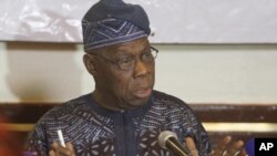 L'ancien président nigérian Olusegun Obasanjo à Harare, Zimbabwe, 2 août 2013.