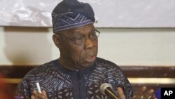 L'ancien président du Nigeria, Olusegun Obasanjo à Harare, 2 août 2013.