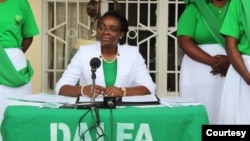 Madamu Victoire Ingabire Umuhoza atwara umugambwe Dalfa Umurinzi 
