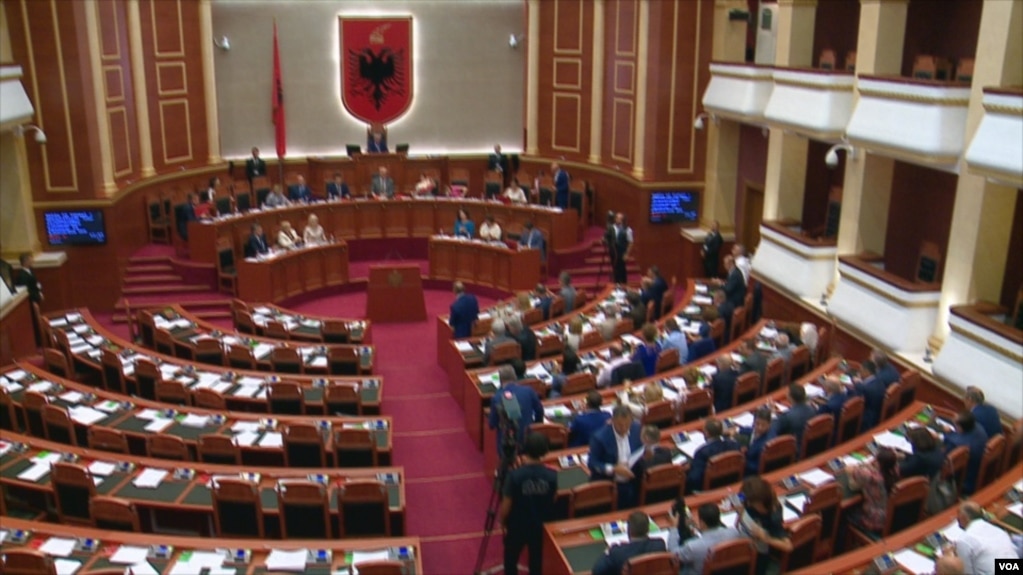 Komisioni për Rivlerësimin, shumica zgjedh 3 anëtarët e saj