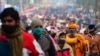 Puluhan Ribu Orang Berkumpul Rayakan Festival Hindu di India