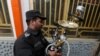 کابل میں شیشہ کیفے اور بار پر پولیس کے چھاپے