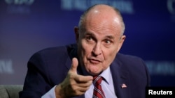 New York eski Belediye Başkanı Rudy Giuliani, Rıza Sarraf'ın geniş savunma ekibinde yer alıyor.