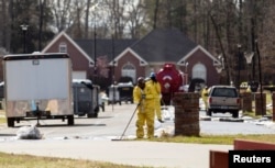 An Exxon Mobil pipeline carrying Canadian crude oil was shut off after a ruptured on Friday causing an evacuation of 22 homes, Mar. 31, 2013.