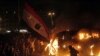 埃及民眾對抗穆爾西總統頒行的緊急狀態法