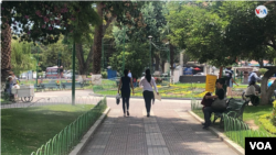 Casi no hay peatones en este parque de Bolivia. (Foto: Fabiola Chambi)