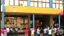 Intervenção do Banco de Moçambique no Moza Banco e Nossa Banco revela fragilidades na regulação, dizem analistas.