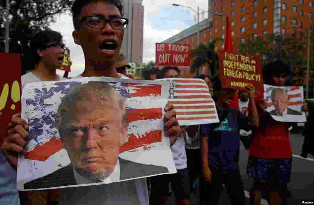 تظاهرات علیه پیروزی دونالد ترامپ در انتخابات ریاست جمهوری آمریکا، بیرون سفارت آمریکا در مانیل، فیلیپین.
