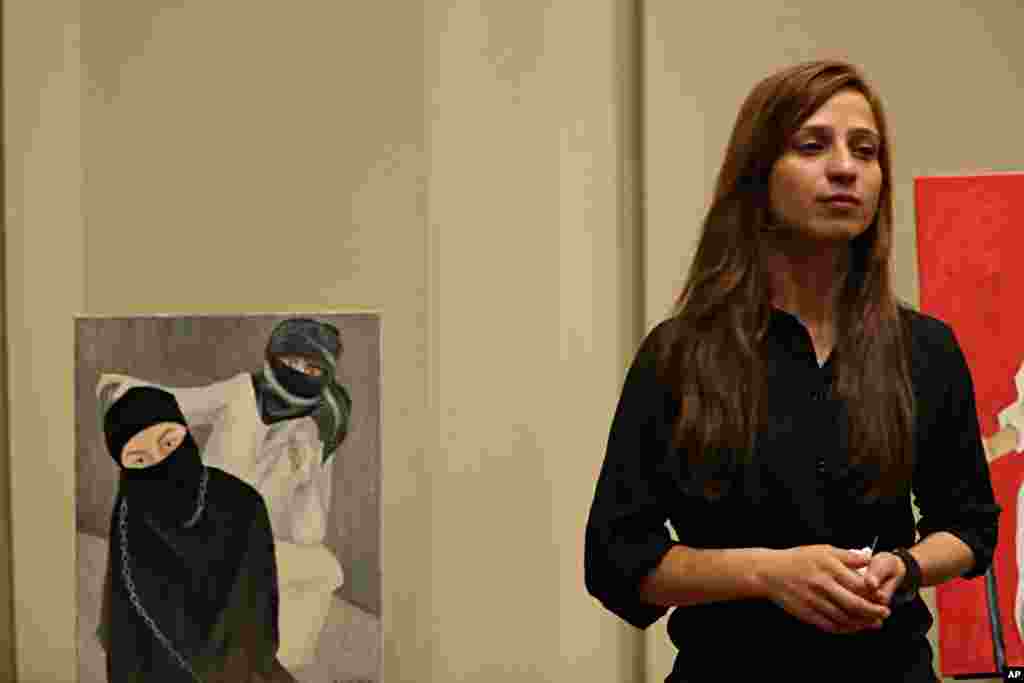  این زن جوان ۲۱ ساله ایزدی، پنج سال پیش از حمله داعش گریخت. او که نقاش است، به تازگی در بغداد نمایشگاهی از آثارش را نمایش داده است.&nbsp;