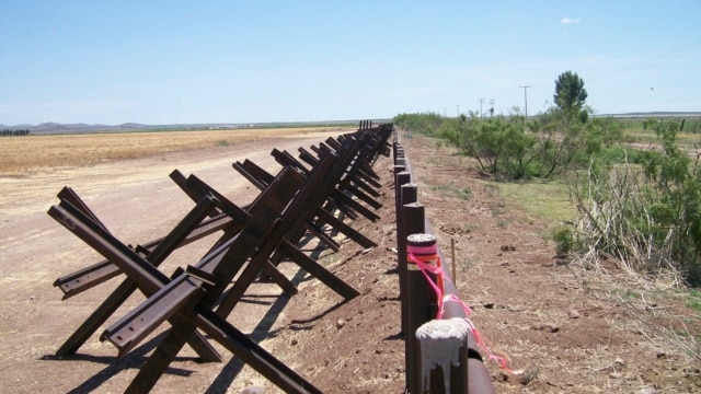 Talks over Border Wall Funding Continue - February 01, 2019