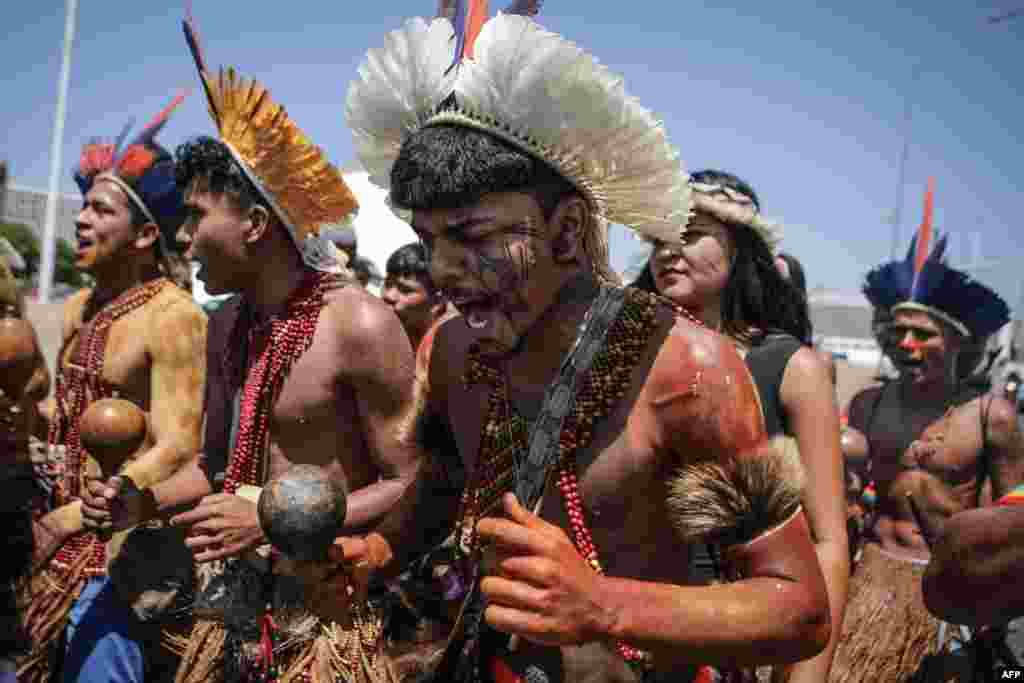 Indigenous people protest at the Esplanade of the Ministries in Brasilia, Brazil. Indigenous leaders from 26 tribes of the Pataxo and Tupinamba ethnic groups are in Brasilia to demand the regularization of territories and for a series of actions and meetings with the government and society representatives.