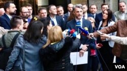Arhiv - Edin Forto iz Naše stranke daje izjavu medijima