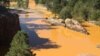 Сточные воды из заброшенной шахты окрасили реку в Колорадо в желтый цвет