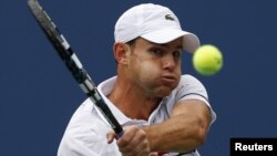 El tenista estadounidense, Andy Roddick, había aununciado que si perdía este juego, se retiraba.