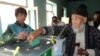 아프간 대선 개표 초반, 야권 후보 선두