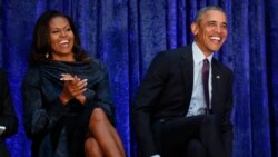 El ex presidente de EE.UU., Barack Obama y la ex primera dama Michelle Obama en la Galería Nacional de Retratos del Instituto Smithsonian, antes de que se desvelen sus retratos en Washington, el 12 de febrero de 2019.