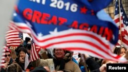 Prezident Donald Tramp tərəfdarlarının fevralın əvvəlində Nyu-Yorkda Manhettendə keçirdiyi tədbirdən görüntü