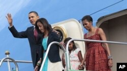 Obitelj Obama po dolasku u Brazil u ožujku ove godine