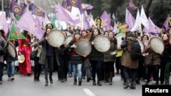 راهپیمایی زنان در ترکیه به مناسبت روز جهانی زن