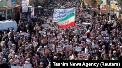 People take part in pro-government rallies, Iran, Jan. 3, 2018. 