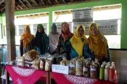 Perempuan pelaku usaha mikro dan kecil dampingan YSKK di Gunungkidul, Yogyakarta. (Foto: YSKK)