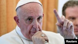 El Papa exhortó a los líderes religiosos de EE.UU. a romper barreras y construir puentes.