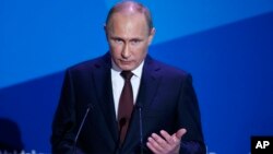 Vladimir Putin reiteró creer que el ataque químico en Damasco no fue llevado a cabo por el gobierno sino por la oposición. 