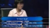 Hình chụp từ đoạn clip ngắn được cắt ra từ chương trình Ai là triệu phú của đài truyền hình VTV được chia sẻ hàng loạt nói về một cô gái không trả lời được 2 câu hỏi đầu tiên của chương trình.