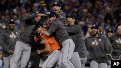 Los jugadores de los Astros dedicaron su actuación en la postemporada a su ciudad, duramente afectada este año por el huracán Harvey.