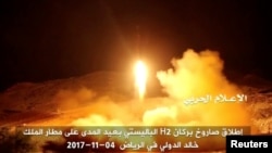 An image taken from a video distributed by Yemen's pro-Houthi Al Masirah television station on Nov. 5, 2017, shows what it claims was the launch by Houthi forces of a ballistic missile aimed at Riyadh's King Khaled Airport on Saturday.