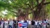Kuba höküməti onlarla siyasi məhbusu azadlığa buraxıb