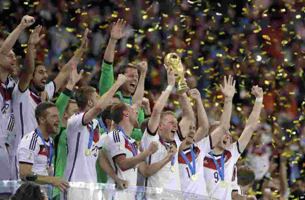 Alemania se corona campeona del Mundial de Brasil 2014, en el mítico estadio Maracaná, luego de vencer por 1-0 a Argentina, minutos antes de definir la final en la tanda de penales.