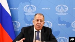 Menteri Luar Negeri Rusia Sergey Lavrov dalam konferensi pers tahunannya di Moskow, Rusia, Senin, 18 Januari 2021.