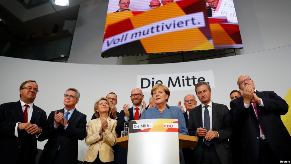 德国总理安吉拉·默克尔（Angela Merkel）在联邦大选后对“投票者调查” 的初步结果做出反应（2017年9月24日）