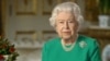 Ratu Elizabeth Inggris ketika menyampaikan pidatonya sehubungan dengan epidemi coronavirus seperti yang diedarkan oleh Istana Buckingham. (Foto: Istana Buckingham via Reuters)