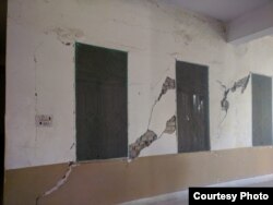 Walls are cracking, exposing the brick underneath, in a government building in Quetta, in Pakistan's Baluchistan province. (Photos courtesy of University of Baluchistan)