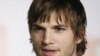 Ashton Kutcher por Charlie Sheen