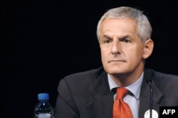 FILE - Joep Lange during a conference in Paris, July 14, 2003.