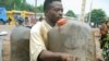 Le Bénin interdit le commerce des produits pétroliers de contrebande